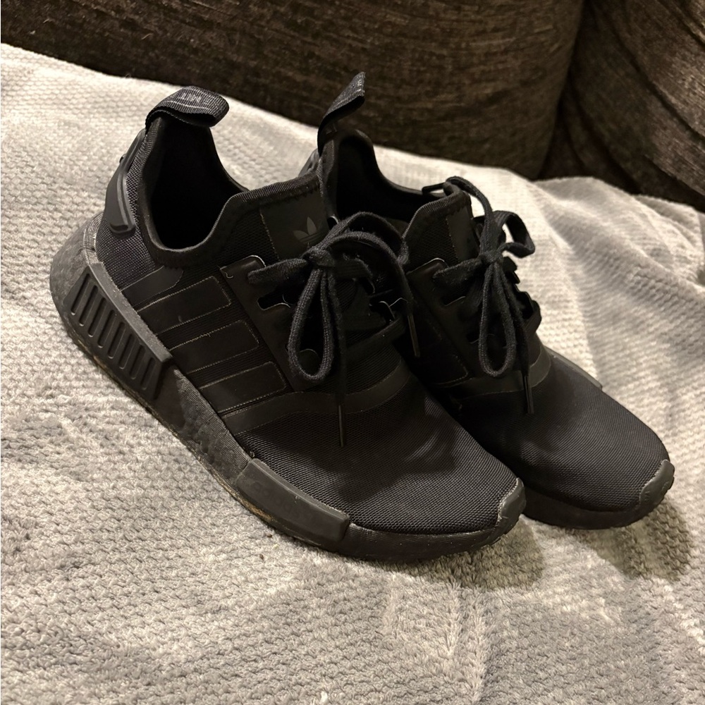 Adidas NMD R1 (triple black) - Picture 5 of 5